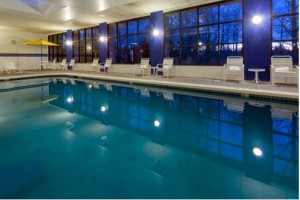 Radisson Hotel Seattle Airport indoor pool