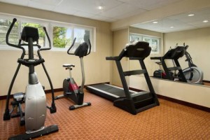 Ramada Inn Suites Sea-Tac fitness